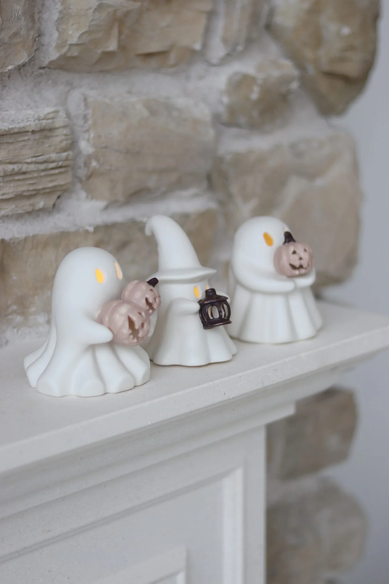 3 Assorted LED Ceramic Ghosts - Image 5