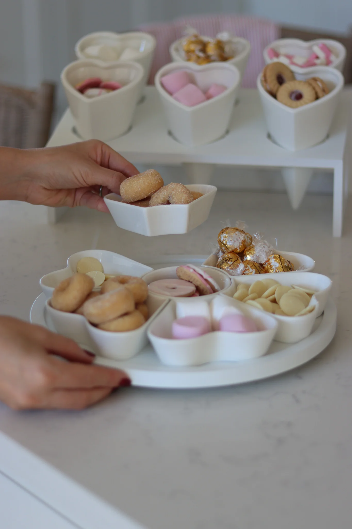 7 Pc Lazy Susan Heart Snacking Station - White - Image 2