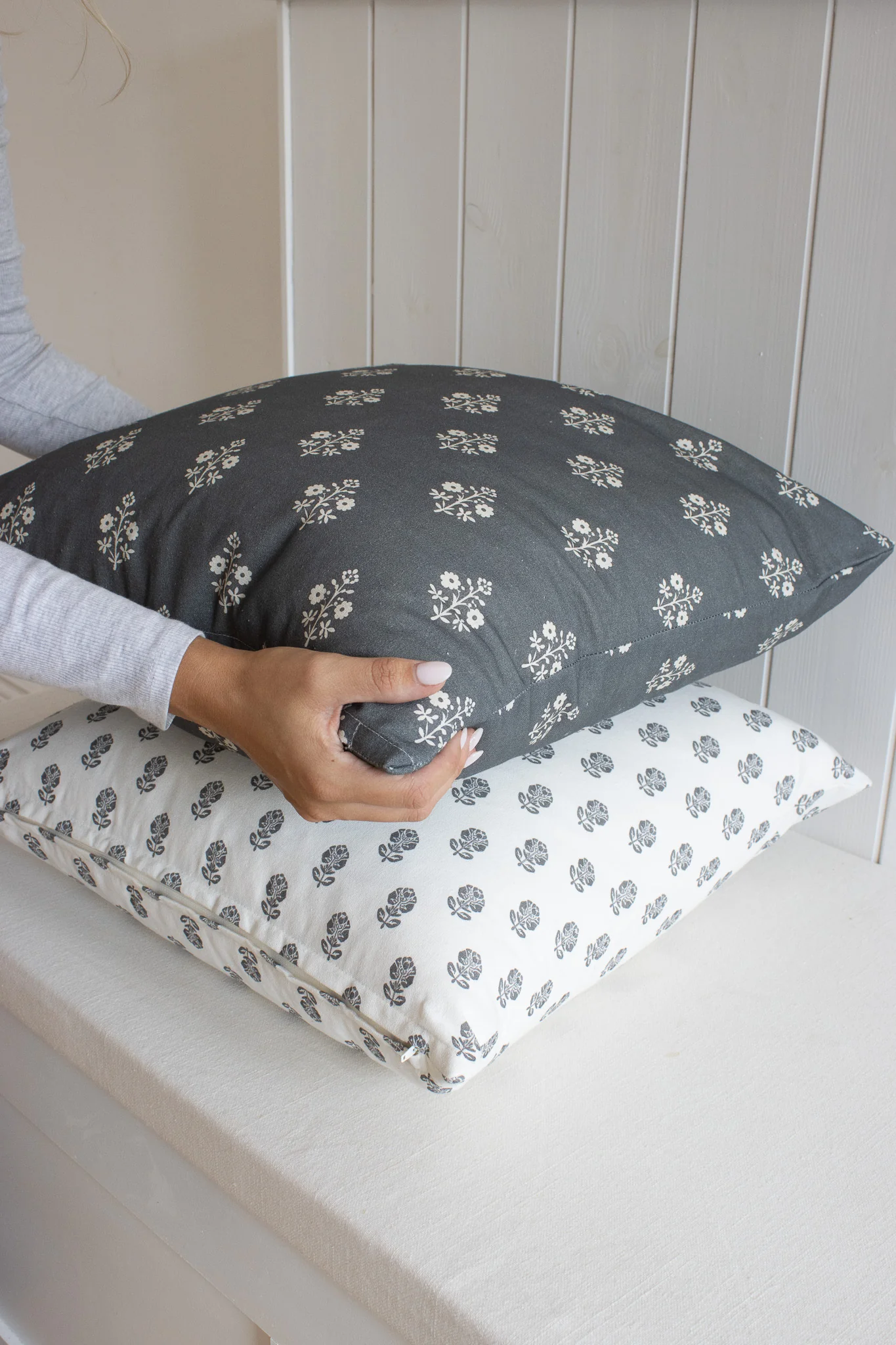 Charcoal Wildflower Cushion Cover - Image 2