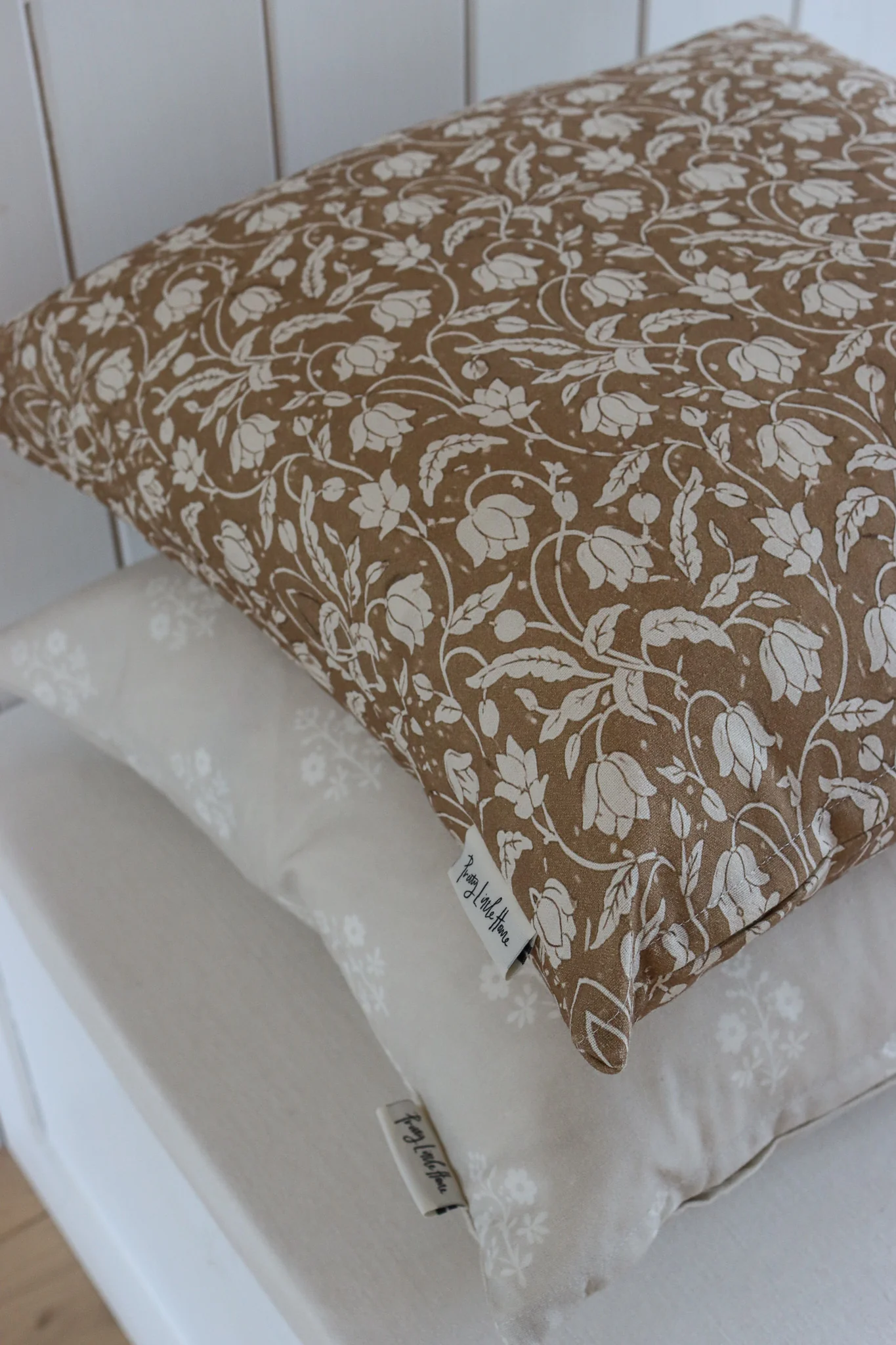 Country Vine Cushion Cover - Image 3