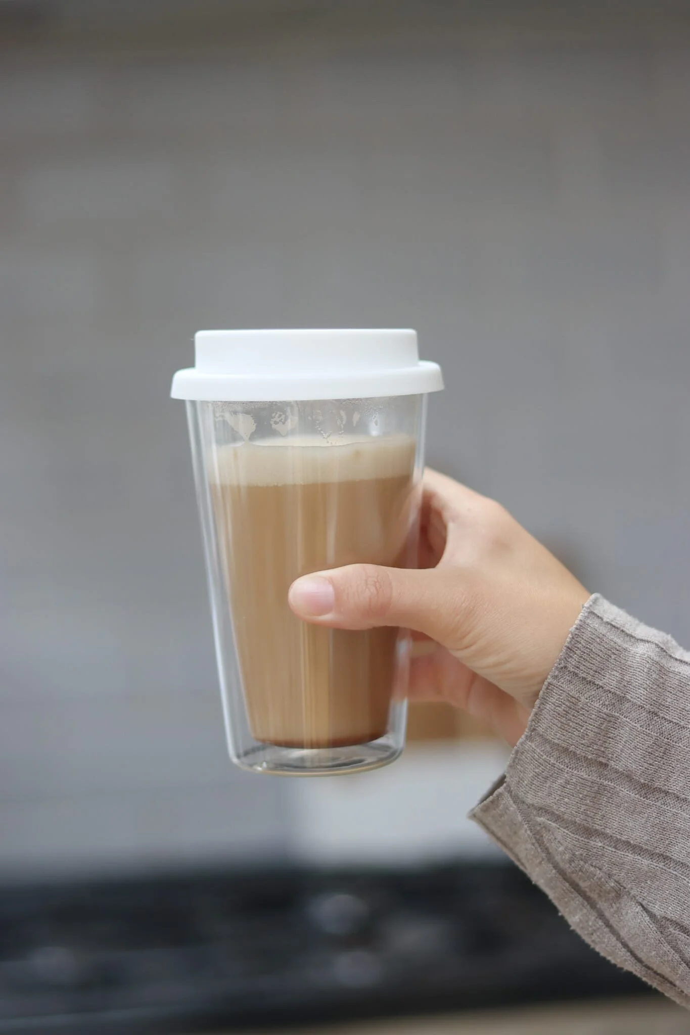 Double Walled Glass Travel Mug - Plain/White - Image 2