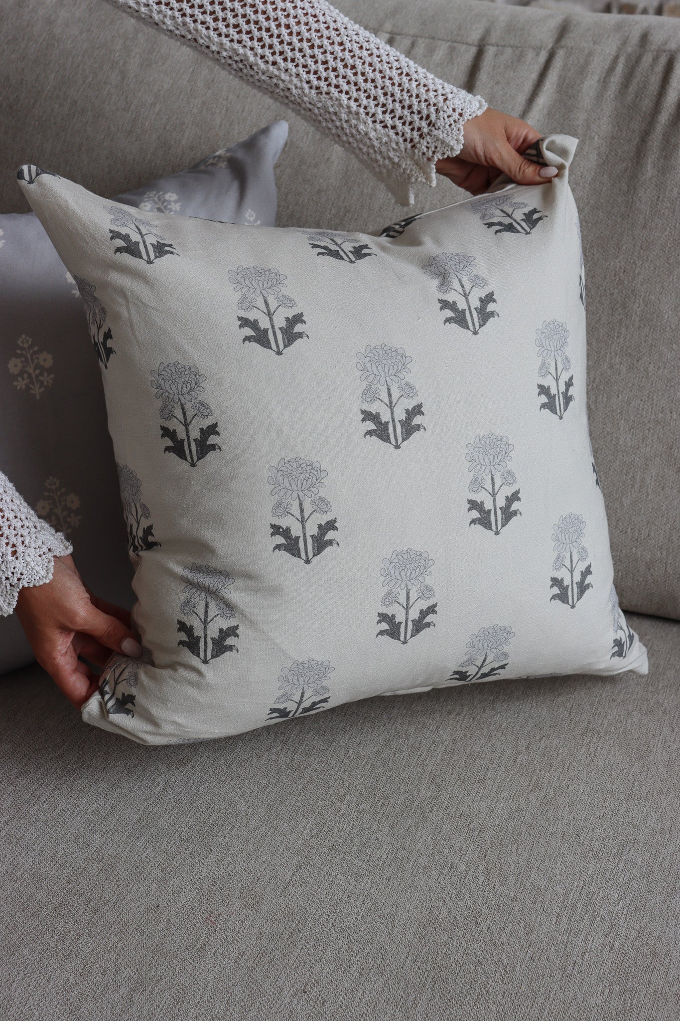 Hydrangea Cushion Cover - Image 2