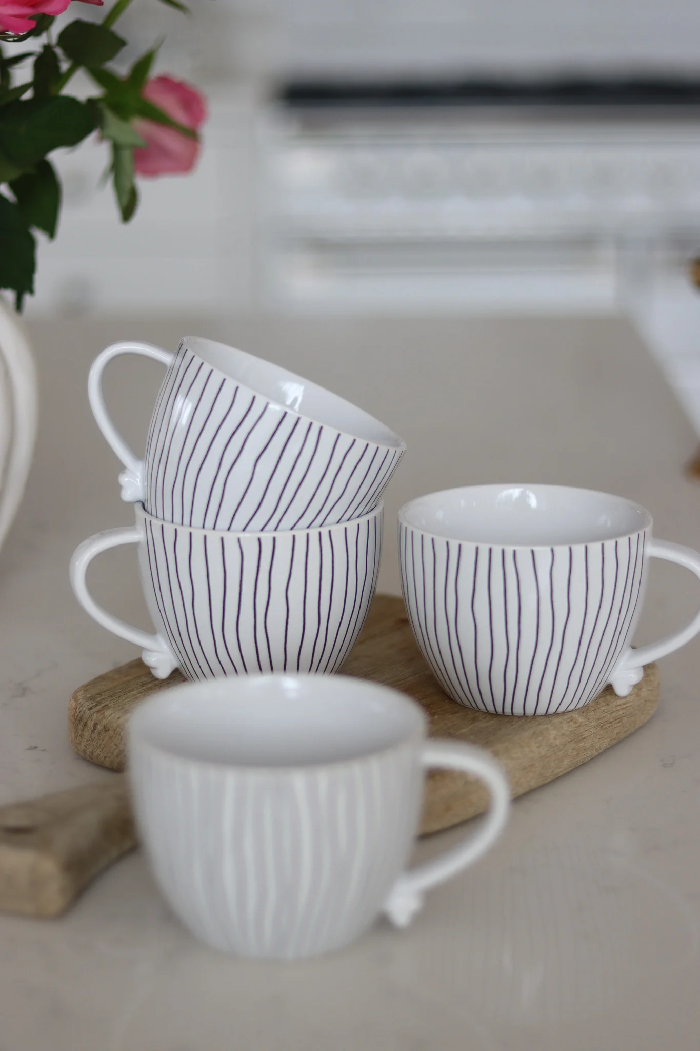 Heart Handled Ceramic Mug Set – 4 Piece – Vertical Stripes - Image 3