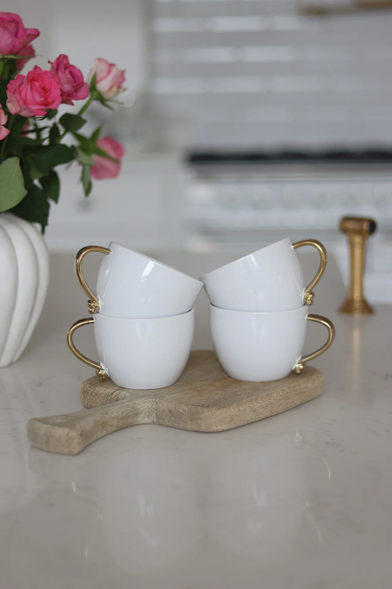 Heart Handled Ceramic Mug Set – 4 Piece – White Gold Handle - Image 3