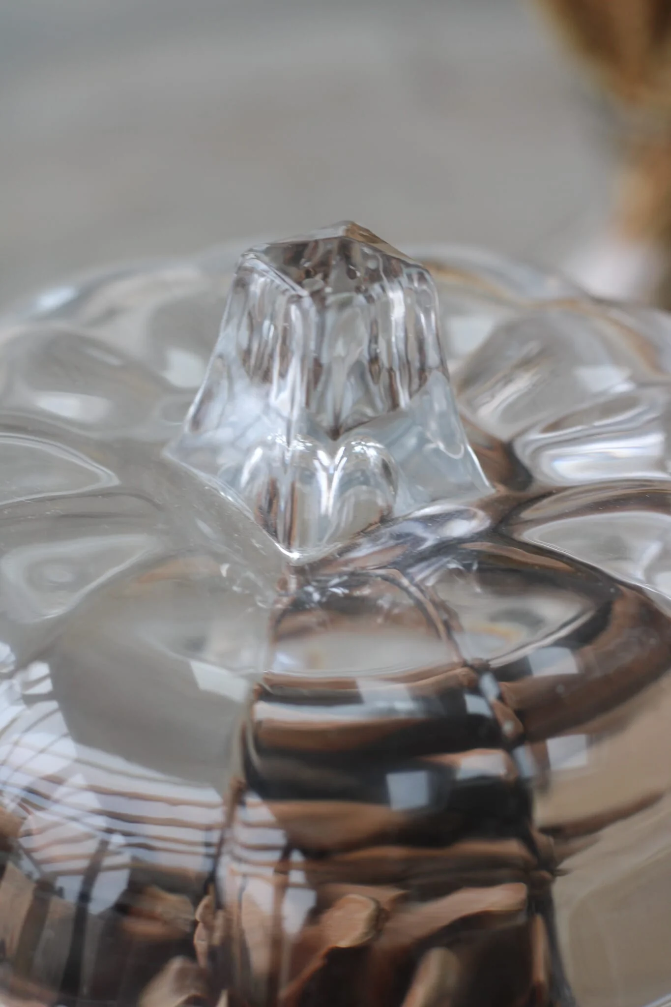 Large Glass Lidded Pumpkin - Straight stalk - Image 4