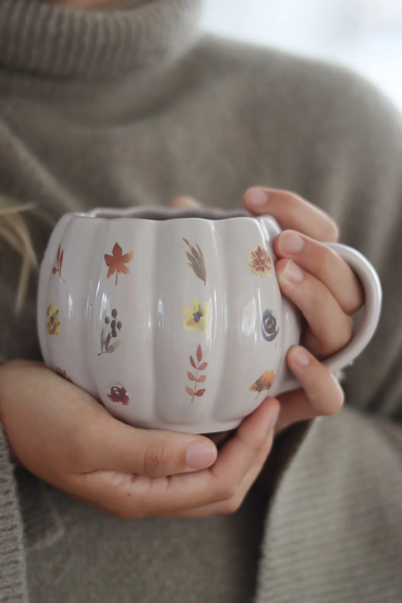 Large Pumpkin Mug - Floral/Autumn - Image 2