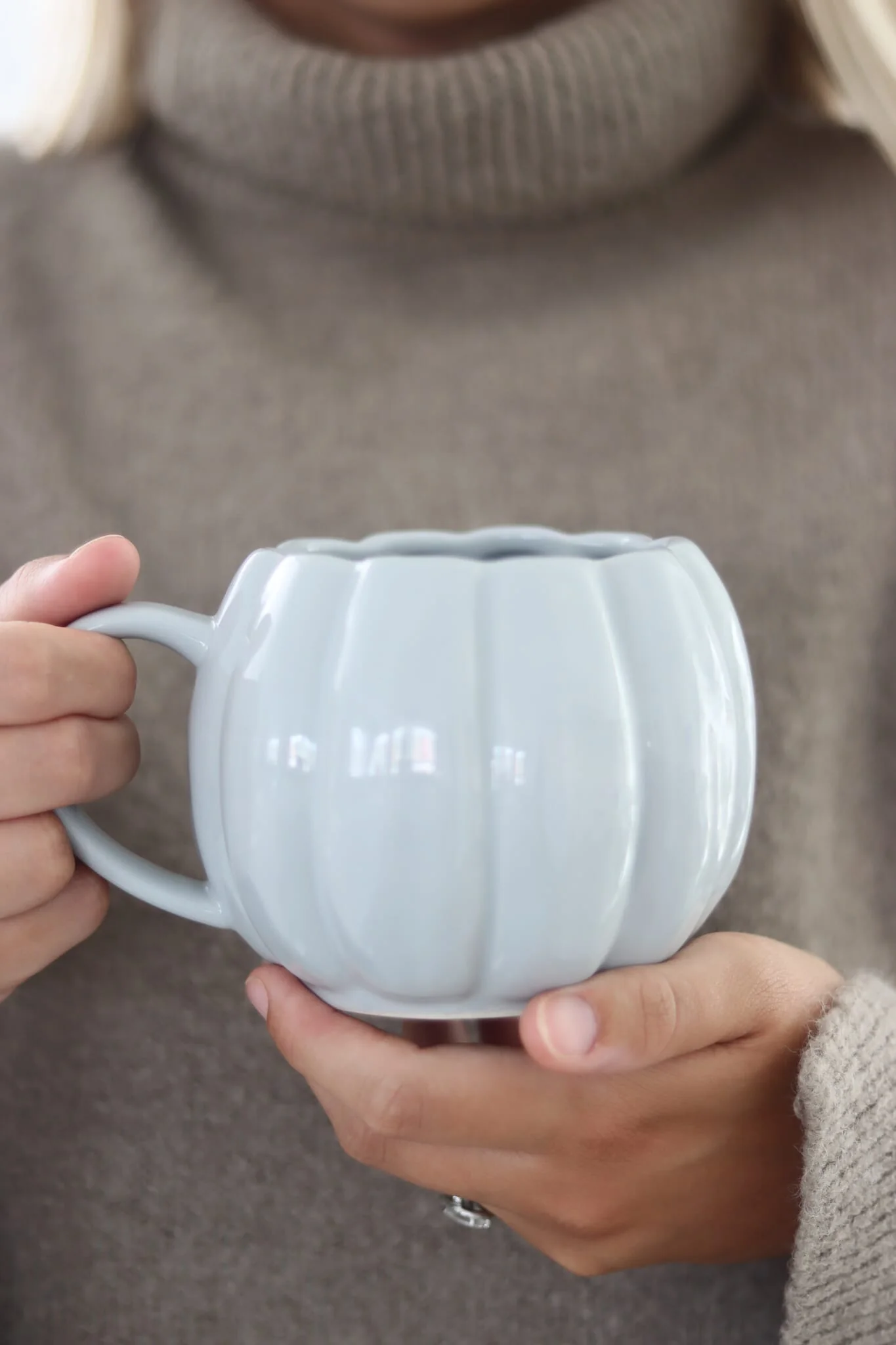 Large Pumpkin Mug - Grey - Image 3