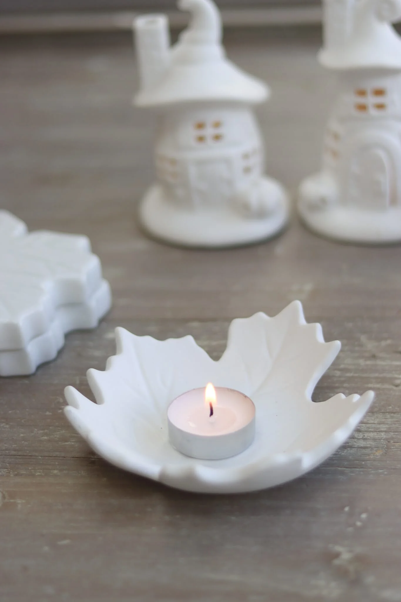 Leaf Tea light holder