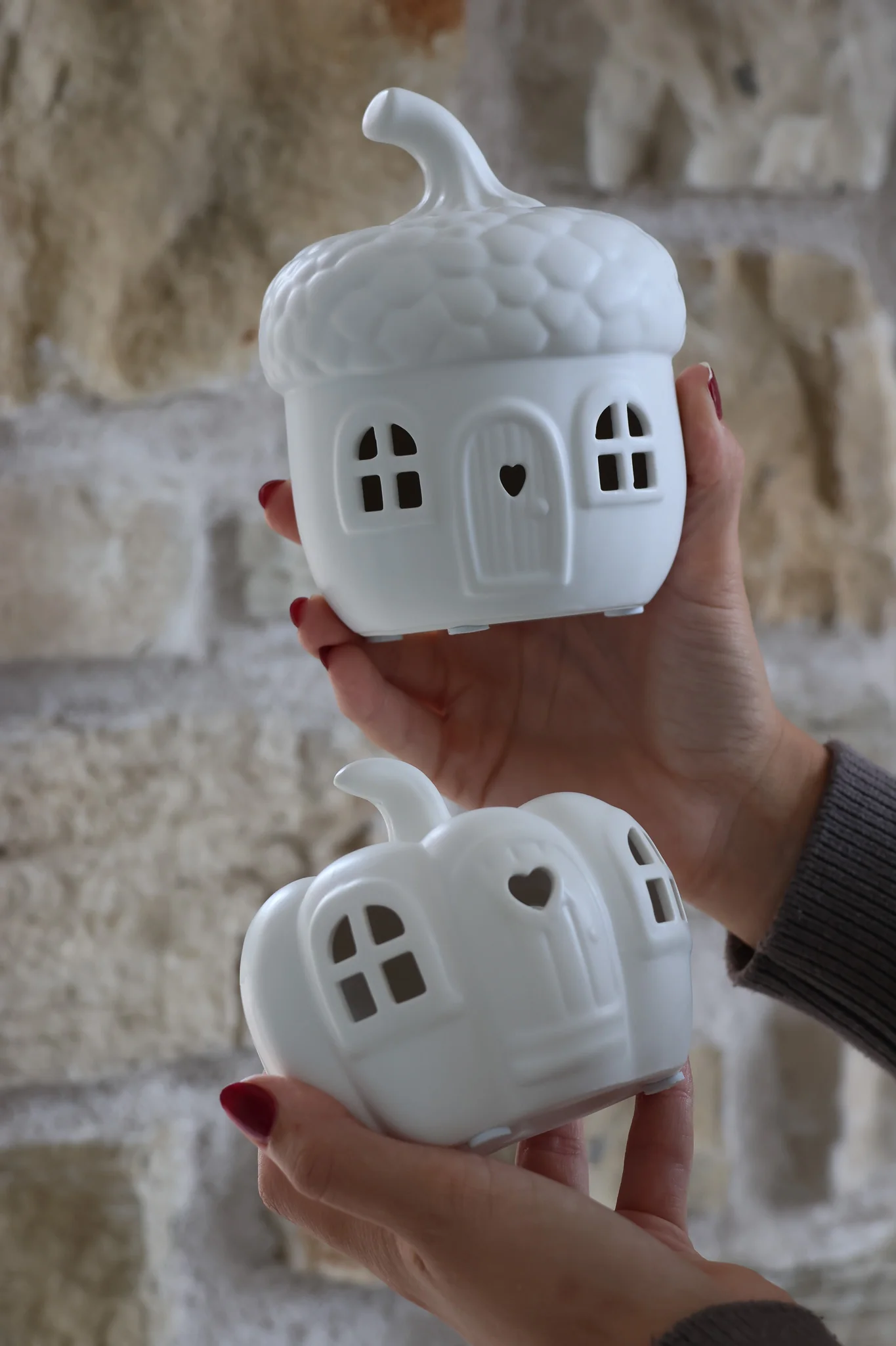 LED Acorn & Pumpkin House - Set - Image 3