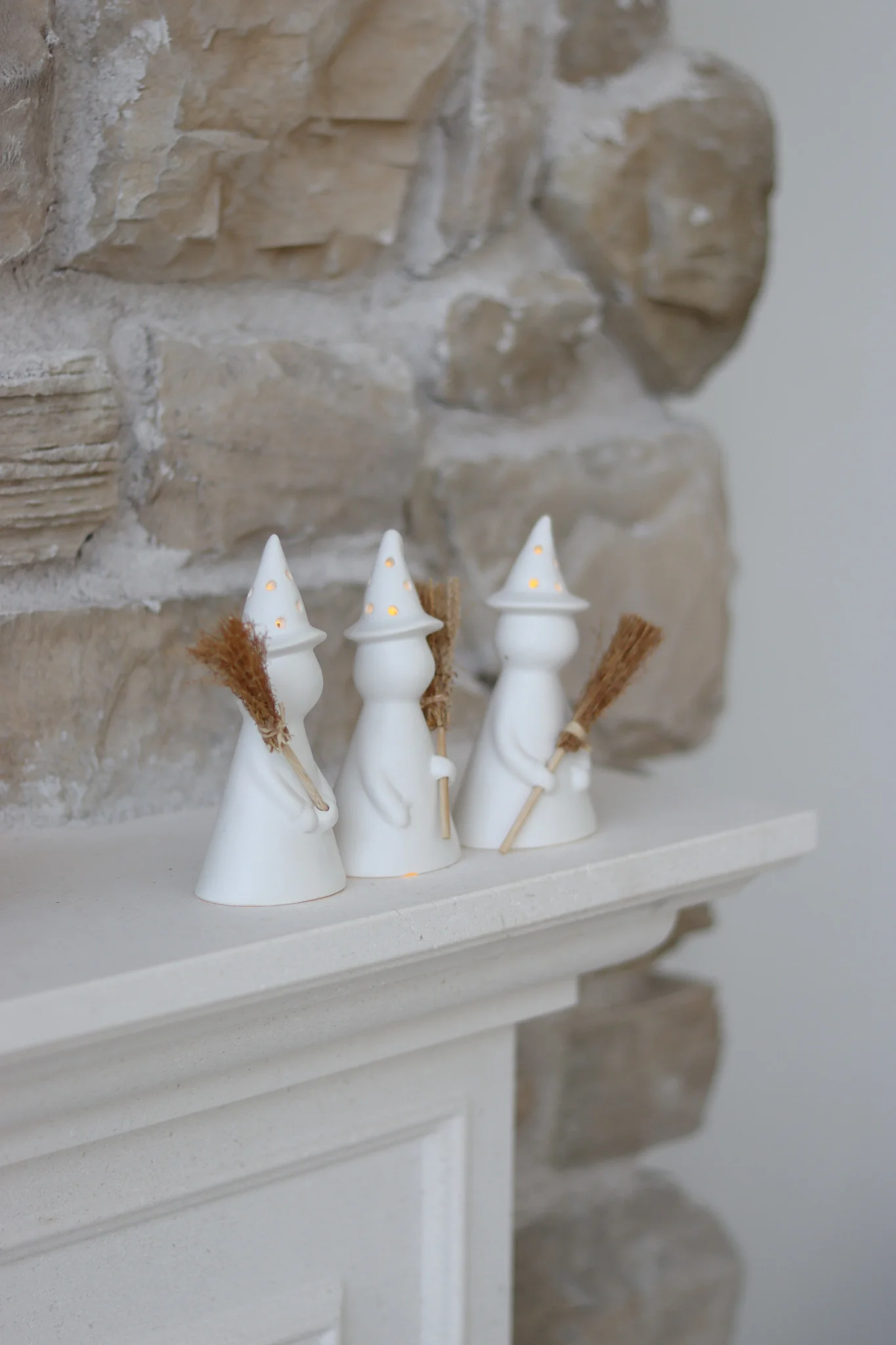LED Ceramic Witches - Set of 3 - Image 3