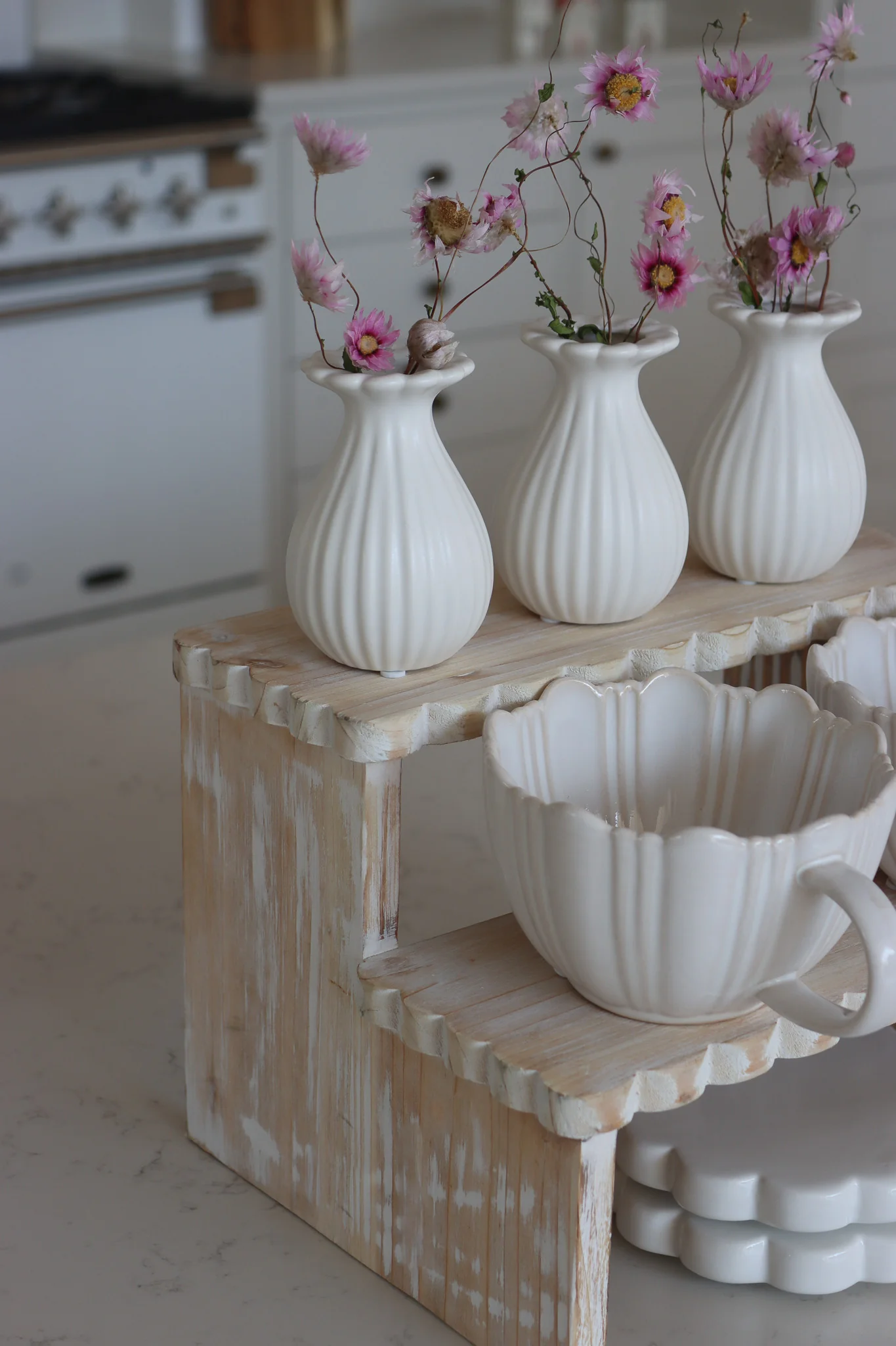 Natural Scalloped Mug & Vase Bundle - Image 3