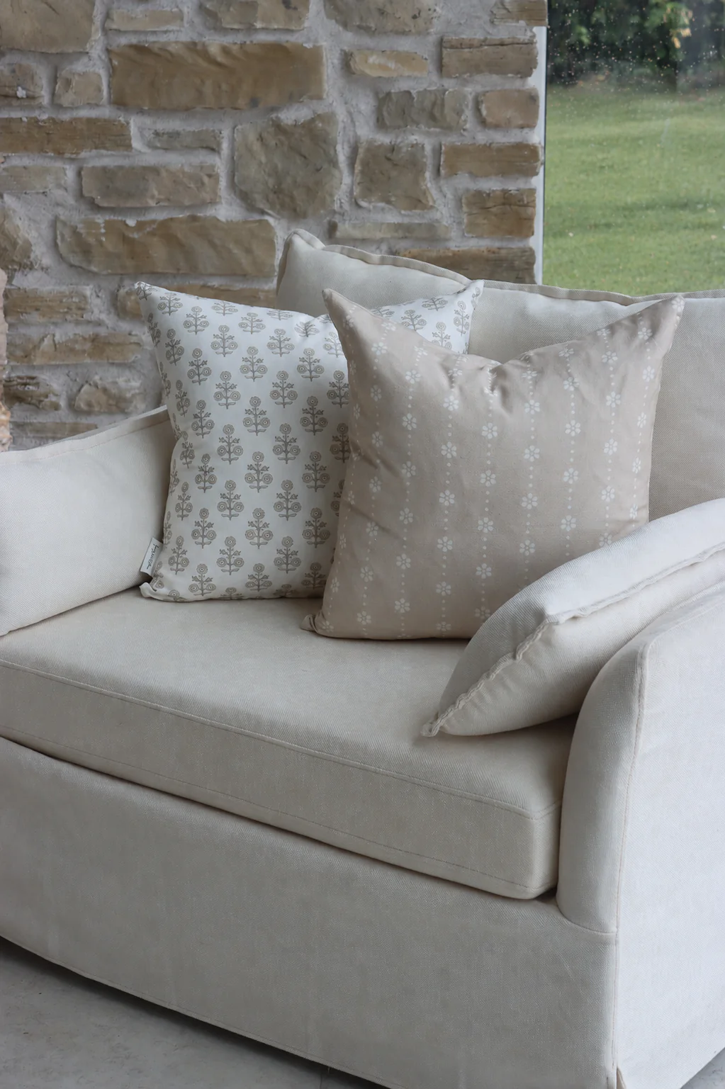 Neutral Daisy Cushion Cover - Image 3