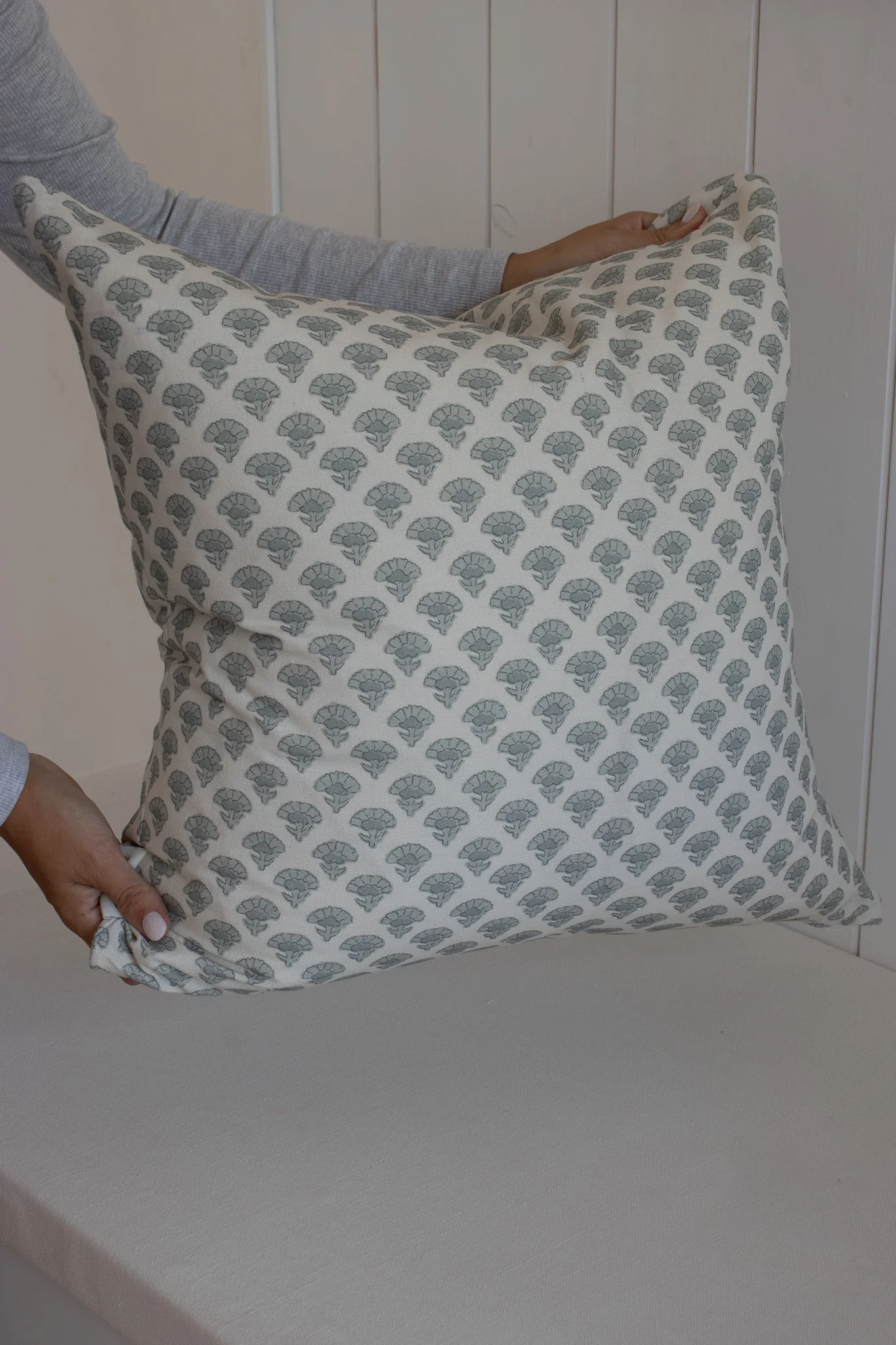 Ginkgo Sage Cushion Cover - Image 3
