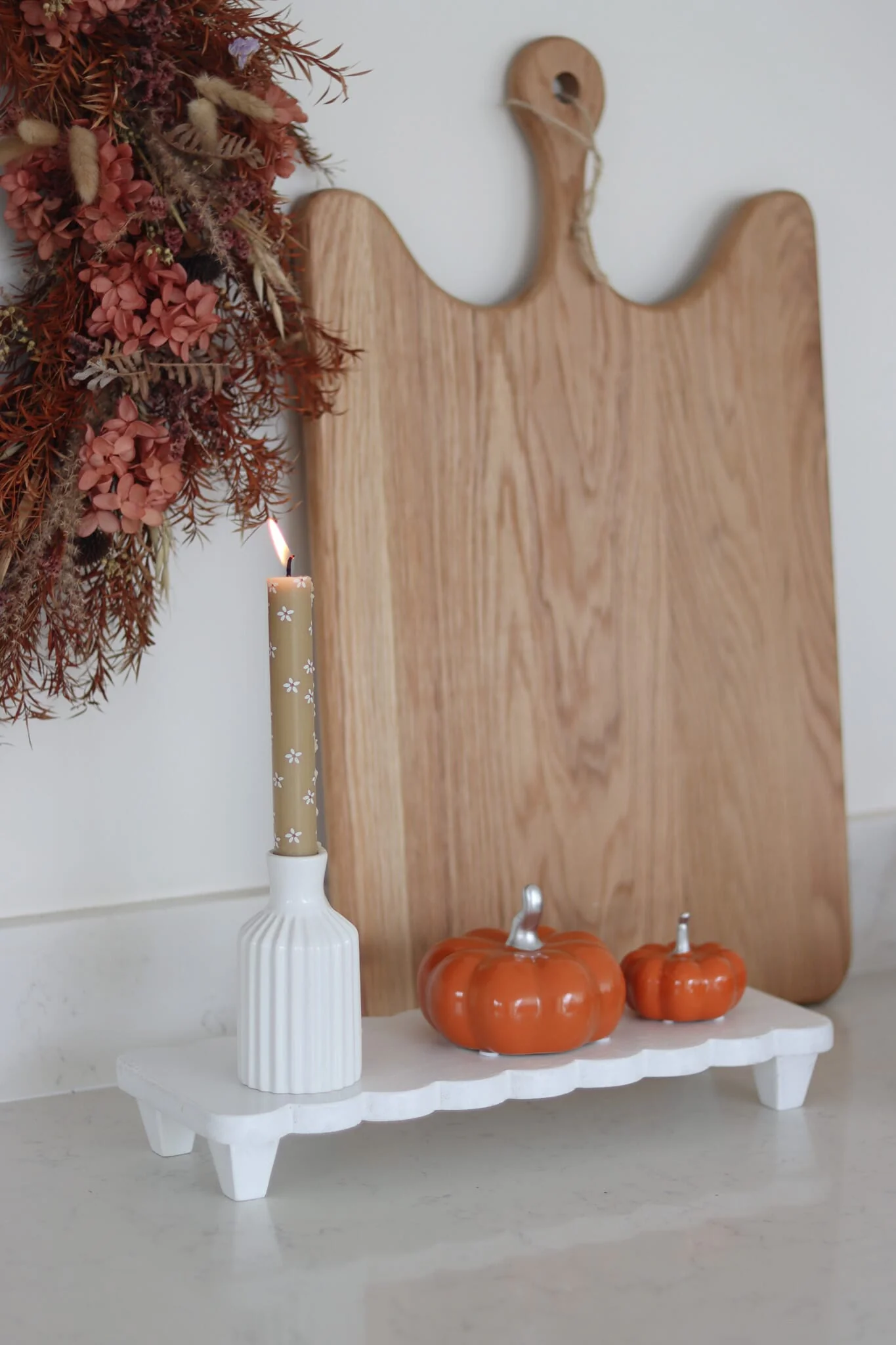 Raised Scalloped Tray – White - Image 7
