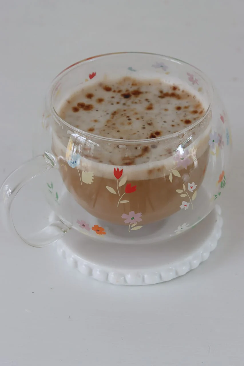 Round Double Wall Glass Mug - Summer - Image 3