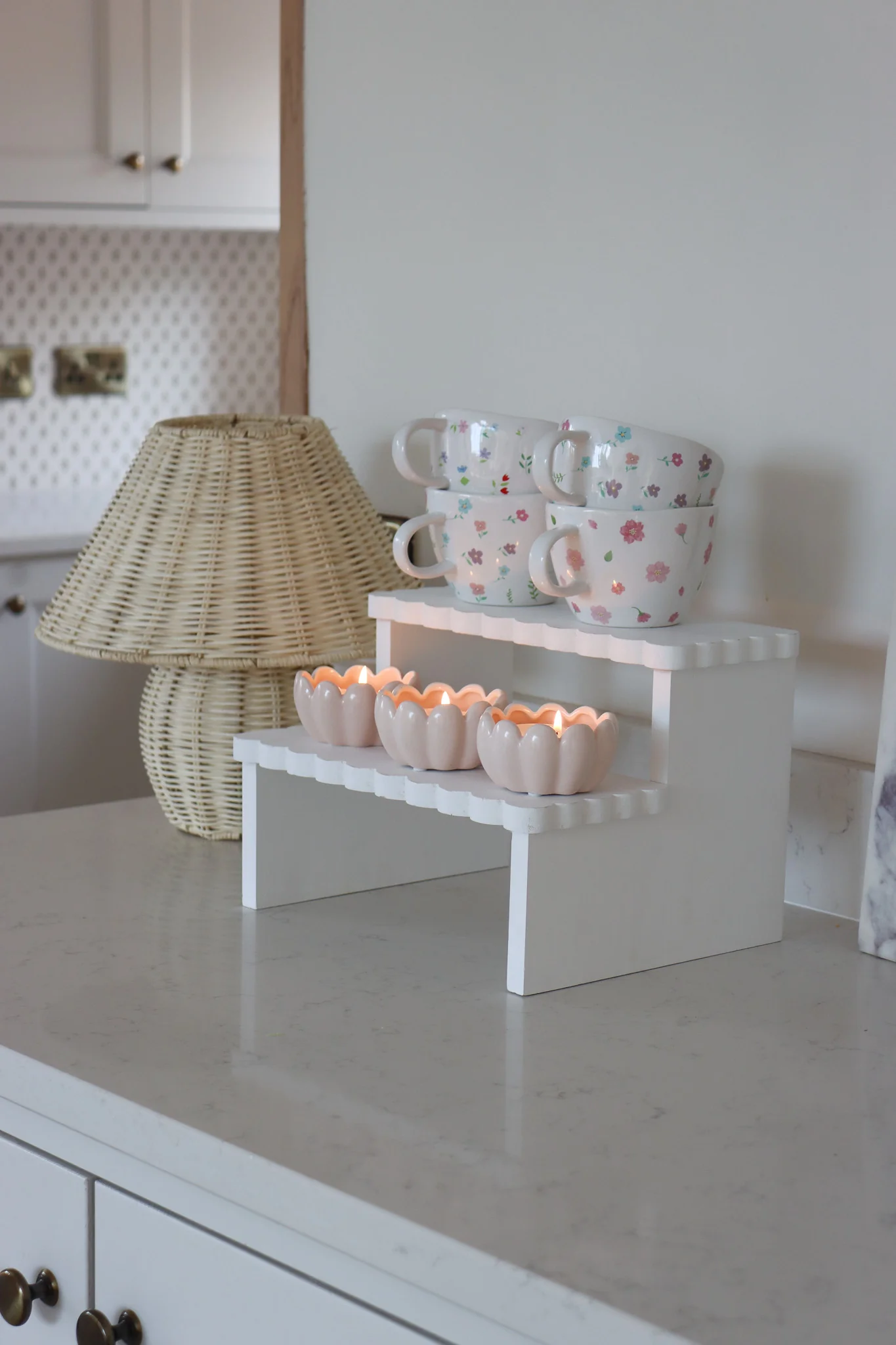 Two Tier Display Stand - Scalloped White