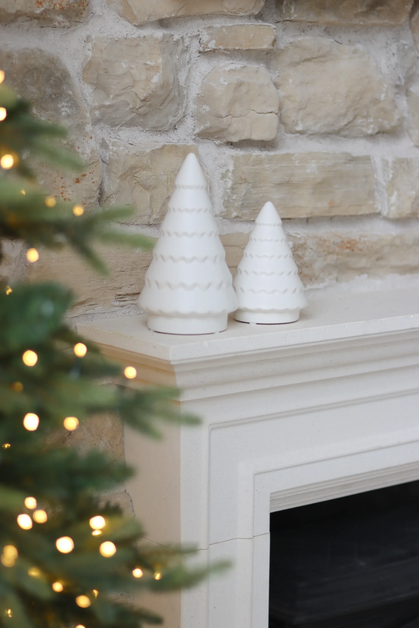 Set of 2 Ceramic Trees - Scalloped - Image 3