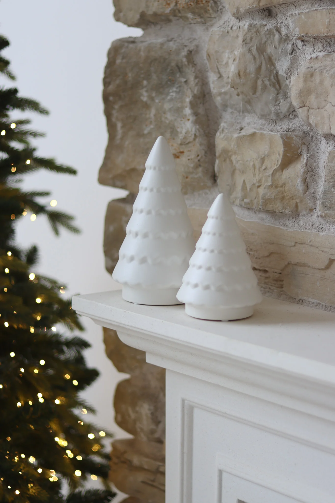 Set of 2 Ceramic Trees - Scalloped - Image 5