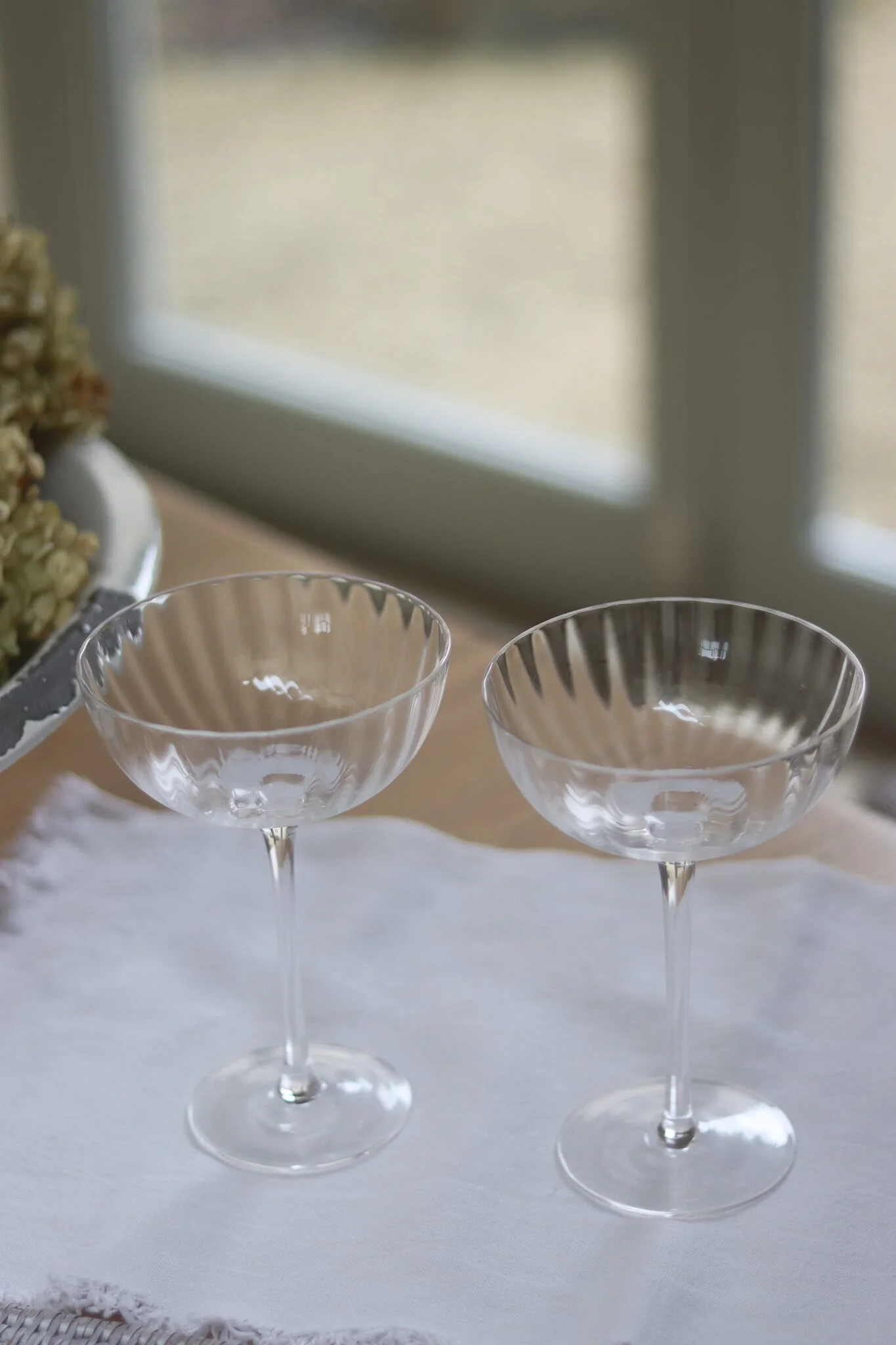 Set of 2 Cocktail Glasses - Ribbed - Image 4