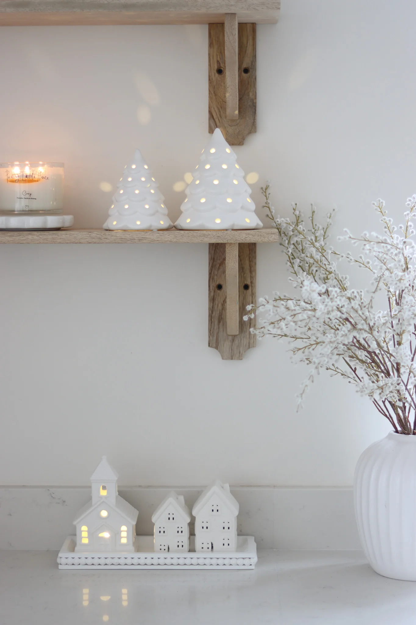 Set of 2 LED Ceramic Trees – Scalloped White - Image 4