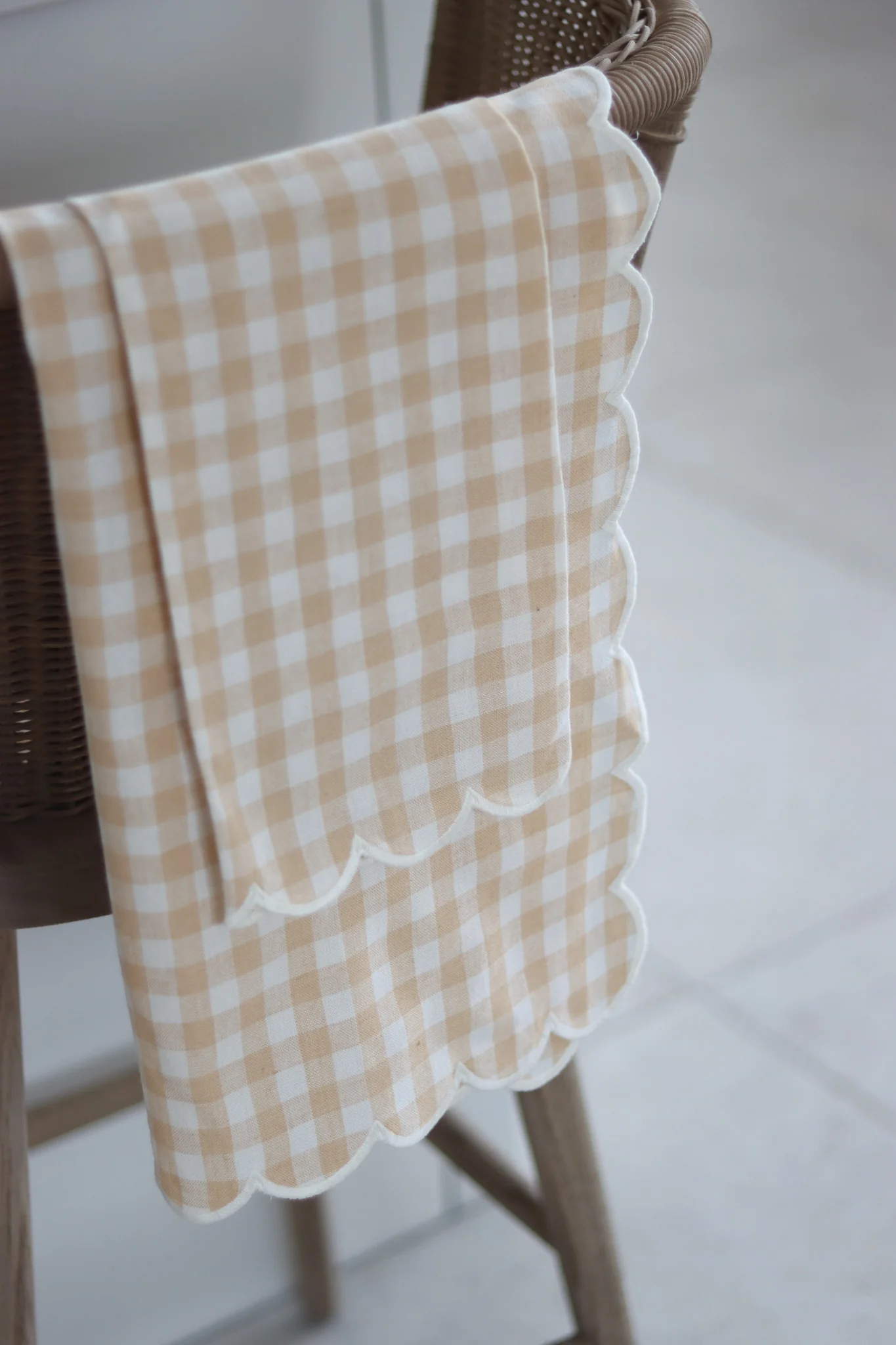 Set of 2 Scalloped Beige Tea Towels