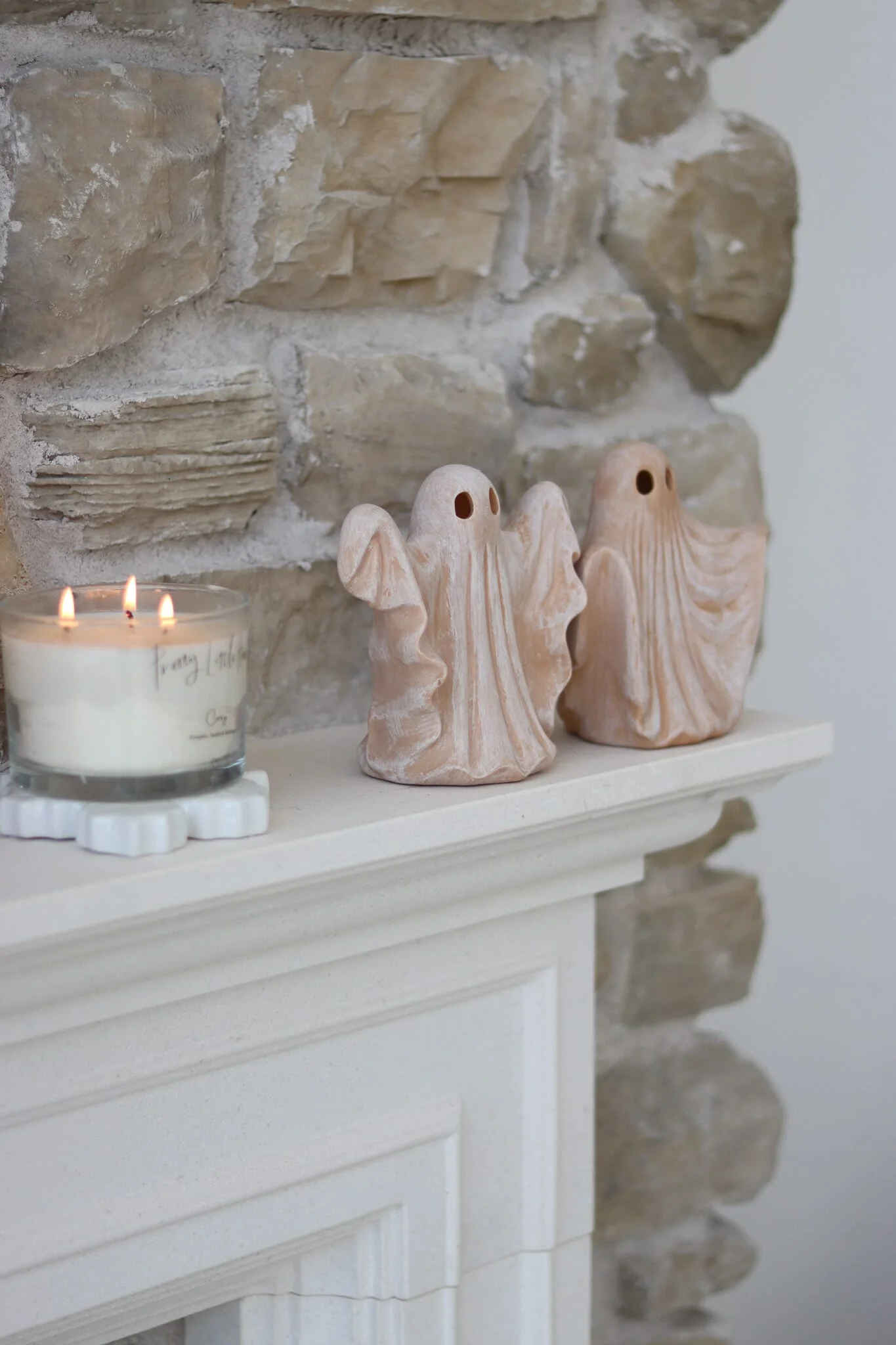 Set of 2 LED Spooky Ghosts – Terracotta - Image 5
