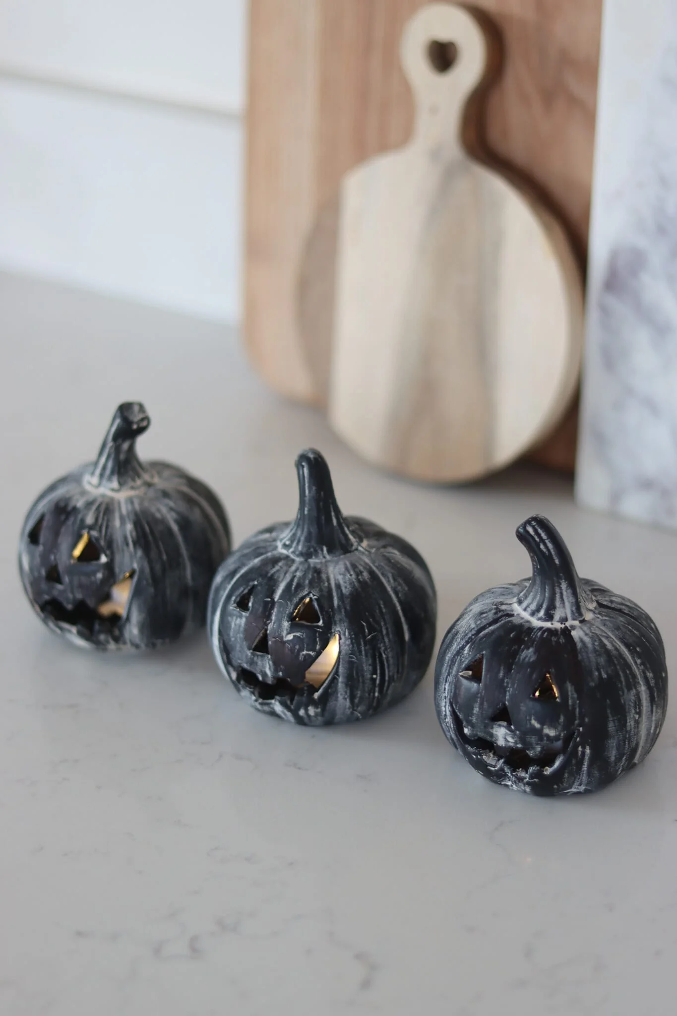 Set of 3 Mini Jack O Lanterns – Black - Image 5