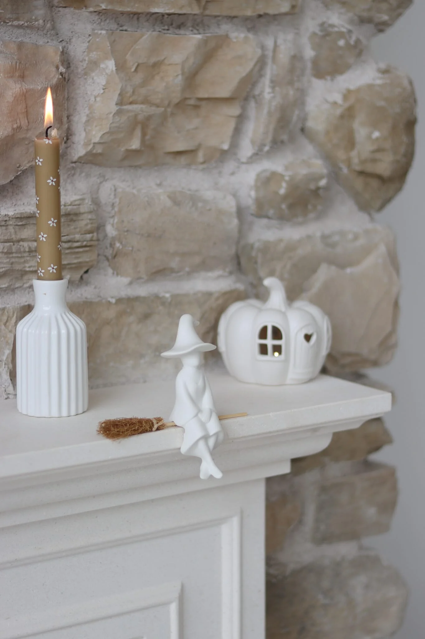 Shelf Sitting Witch - Broom - Image 4