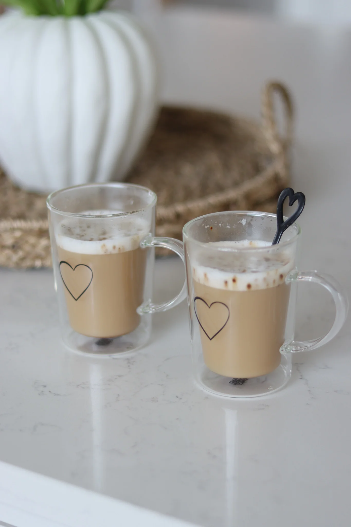 Slim Double Wall Glass Mug Set -2 Piece - Single Heart/Black - Image 3