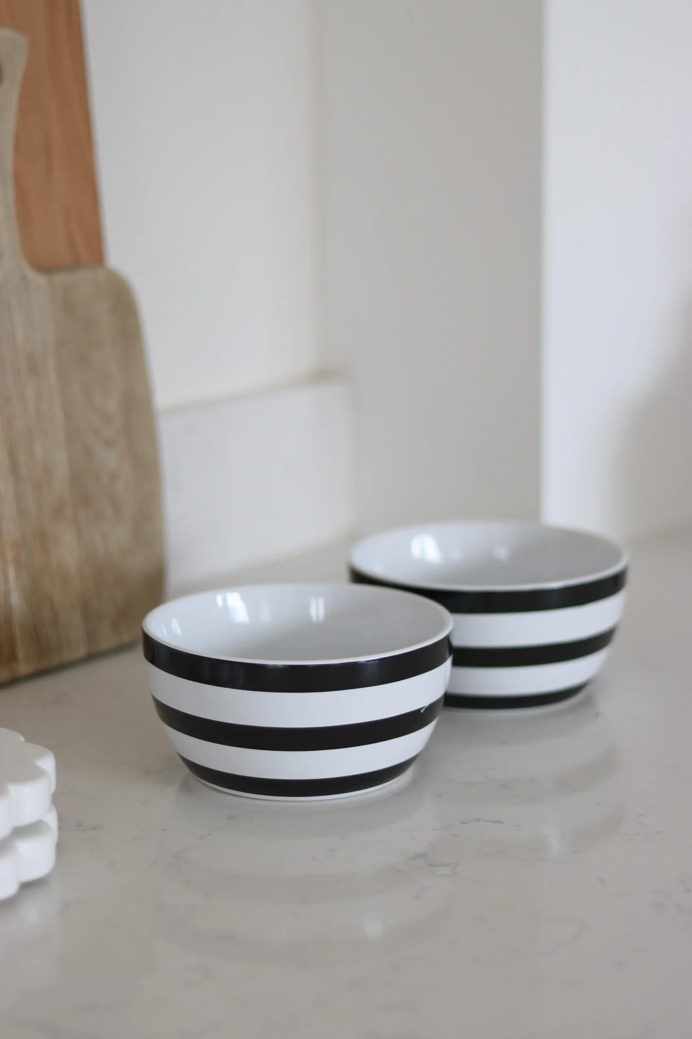 Ceramic Bowl Set – 2 Piece – Black Stripes - Image 3