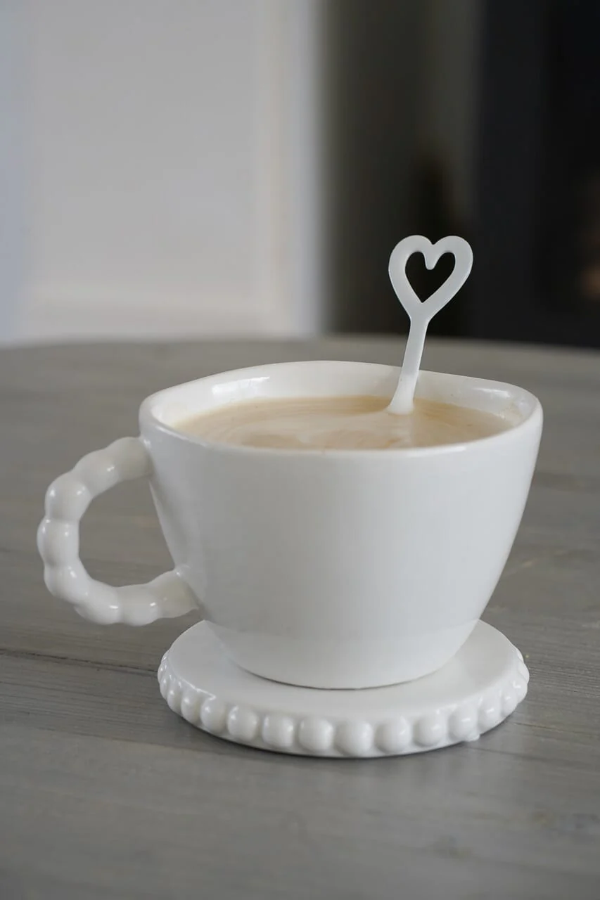 White Beaded Ceramic Mug - Image 3