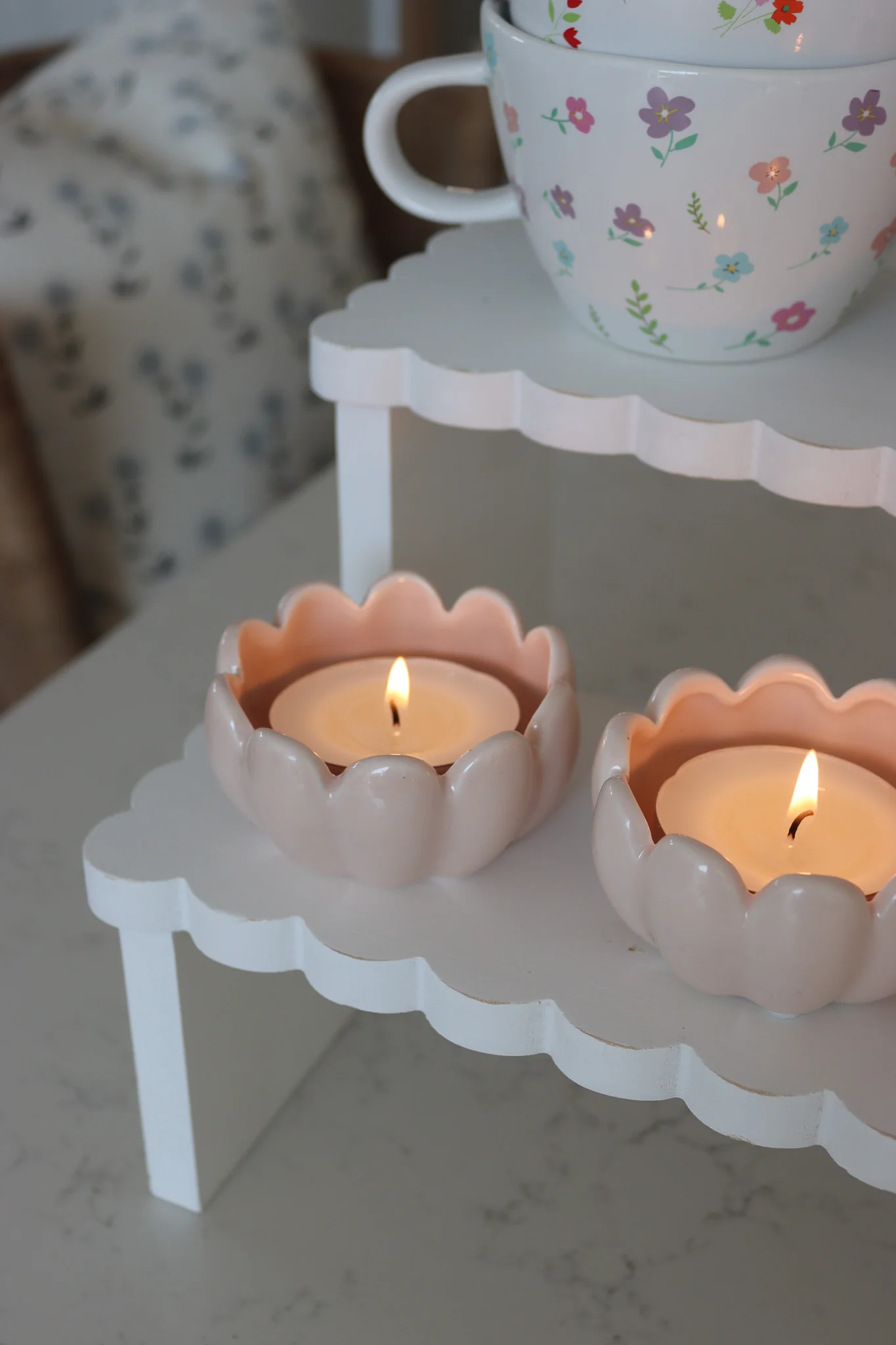 Two Tier Display Stand - Scalloped White - Image 4