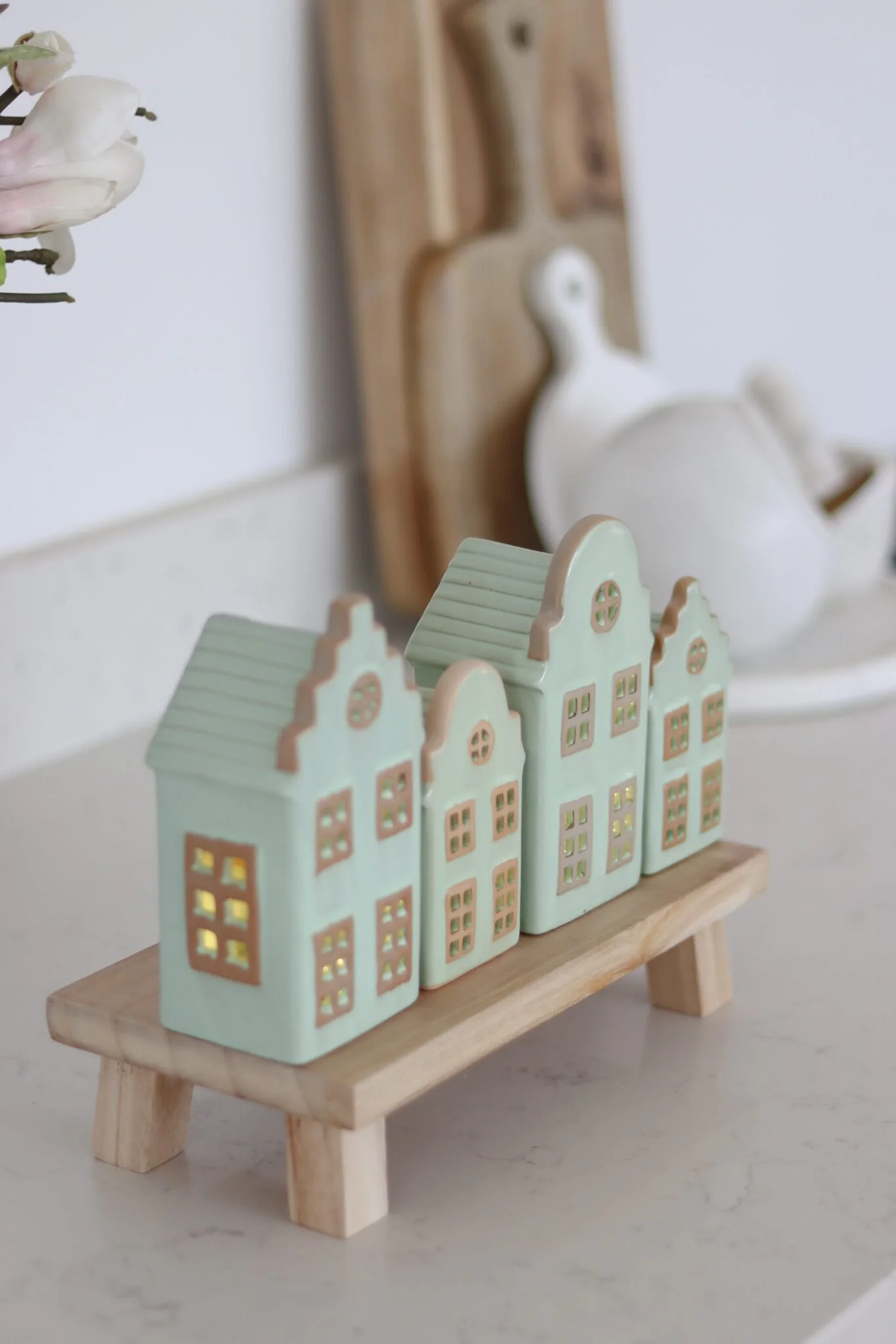 Wooden Riser - Image 5